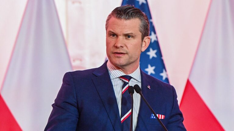 pete-hegseth-21425.jpg